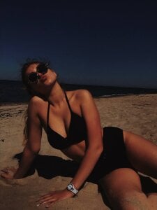 KristiClar 🩷🌺👄 รูป 