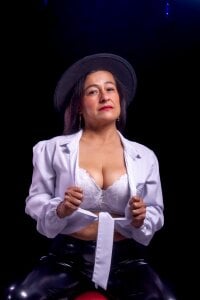 AuroraSimmons Aurora Milf  2টি ছবি