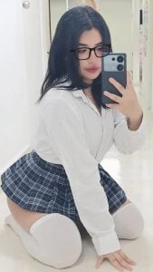 bonnieTaylor1 schoolgirl for you 🌹 Pic 3