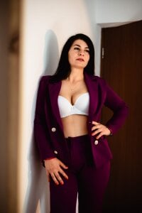 Elennbaby05 Kinky Office Time💄🫦 Pic 3