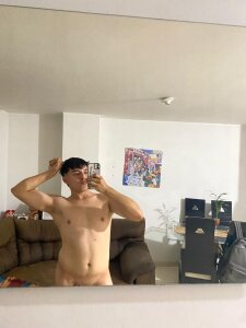 scarletl_17 Public Pic 4