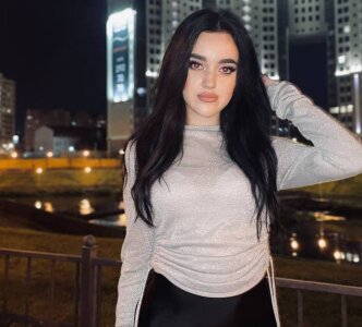 AlyaHart Public Pic 3