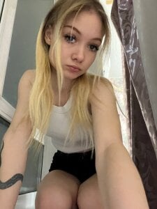 BeliaFrobish Public Pic 7