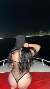 kylie_river vacations !! Pic