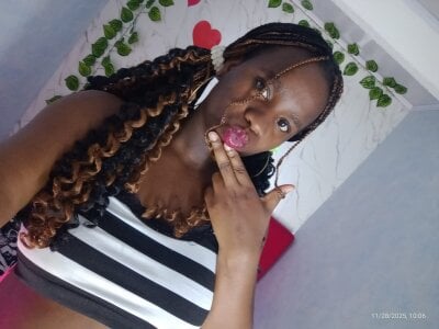 akiracampell Public Pic 3