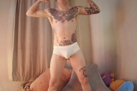 MickeyEvalong Public slika 3