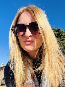 Miroslava17 Public Gambar