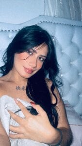 clarachanelricek Public Pic 3