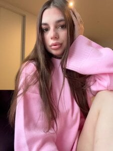 LauraHansil Public Pic 2