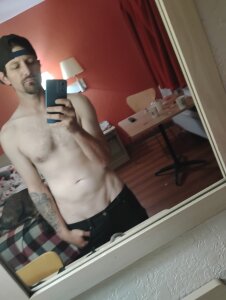 loooper777 Public Pic 4