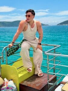 Robyn_Rocki beach Immagine  4