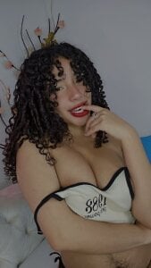 HairyAillyn Public Pic