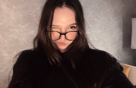 I got bored and decided to take a photo🤭 de LizaWakenight  4 Imagens