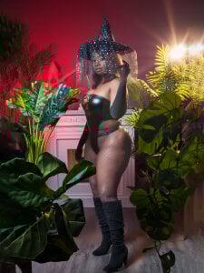 Britanymooree I want you to do something for me 🎃💋 Foto 2