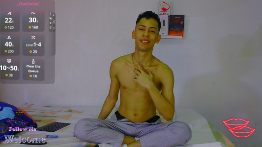 hey guys I'm here for new naughty adventures together de Jacobwolf_xxx  Imagens