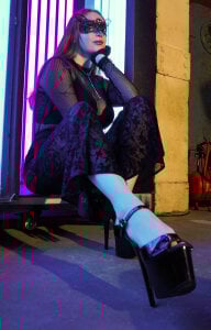 HoneyLace_ Masked Beauty Pic 2