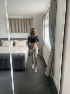 lolableux Gym outfit pics 🫶🏼 Pic 6