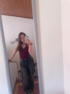 Casual cute girl de NixieSterling  2 Imagens