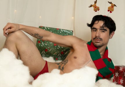 Ethan_Briggs_ Public Foto