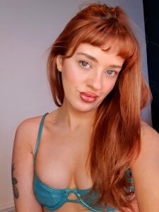 Petite_Juicy_Olive Public Pic 2