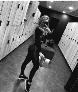 Daysy_Wood Public Pic 7