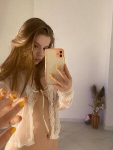 What could be better? de amelia_cutiee Fotos