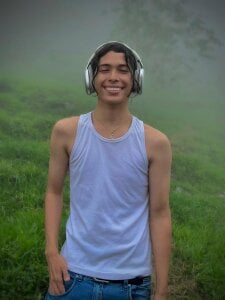 Larry_craft Public зображення