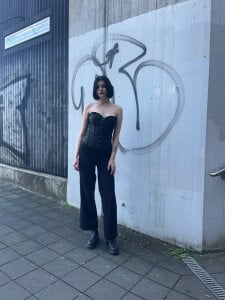 MisAlise Chaotic Beauty Pic