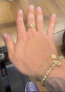 “Hands That Dominate” 💪🔥 de Thiago_Hill  2 Imagens