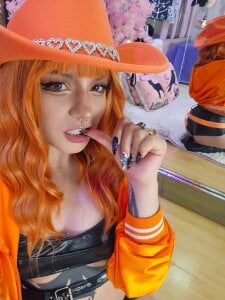 BizzyNoar horny girl 🔥 Εικόνα 3