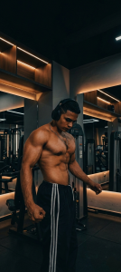 ChoreyTaiylor Pumped up at the gym 🥵 hot muscles🔥 зображення 7