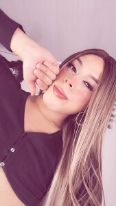 leah_hots 🐈‍⬛ Pic 4