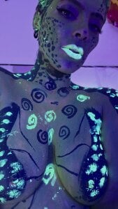 AnaChernova Venomous Touch💚 Pic 2