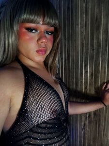 Tiffany_deluxe Let's get into mischief Pic 2