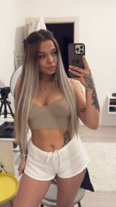 dasha_dakotaのi am 💗の枚の写真