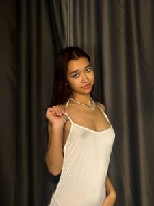 white dress 🤍 de ChloeRosen  2 Imagens