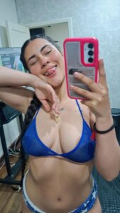 ChloeMorelli blue Pic