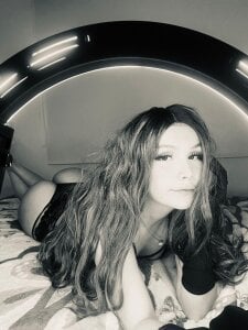 Missdaphne- Public Pic 5