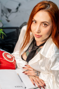 mariianna_lopez_ Can I help you with something boss? Foto