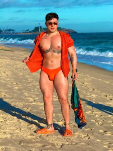 Robyn_Rocki beach Immagine  6