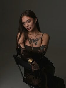 AlishaRuby Public Pic 2