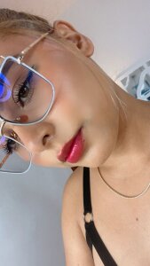 MikaelaStone very hot🔥 Pic 4