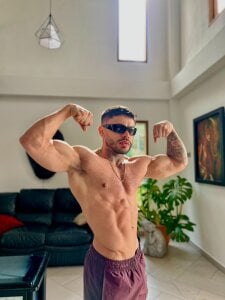 thiago_ferrari_ Public Pic 2