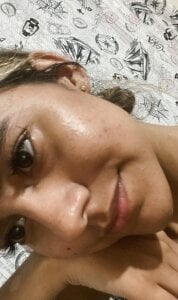 IsabellaClarkeC I’m live now from 8:30 AM to 3:30 PM (Colombia) 🌸✨ I woke up blushing just thinking about you… my b Pic 2