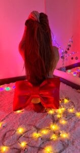 ambar_sullivan Christmas 2025 Pic