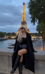 Carsonrober in paris Pic