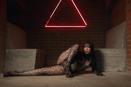 ElectraStorm_ Passionate girl Pic