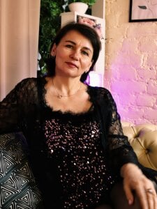 Demi_Mature In an evening dress Pic