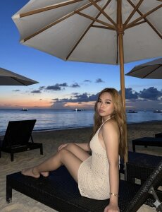 goddessofalltime Beachin’ Εικόνα