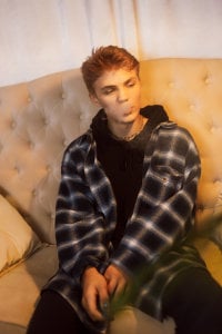 Justin_Horn Public Pic 3